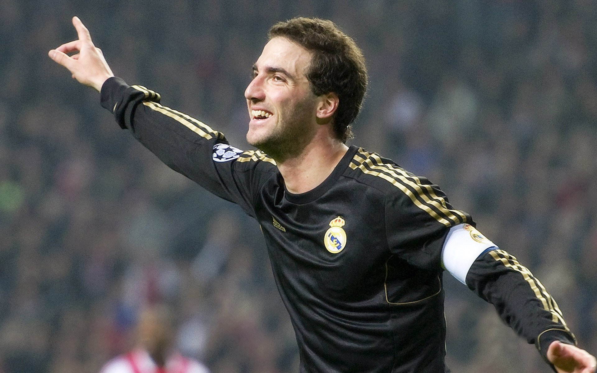 AIYOUXI.COM-赛事运营团队高效配合确保各个环节无缝衔接顺利推进，赛事合作方案