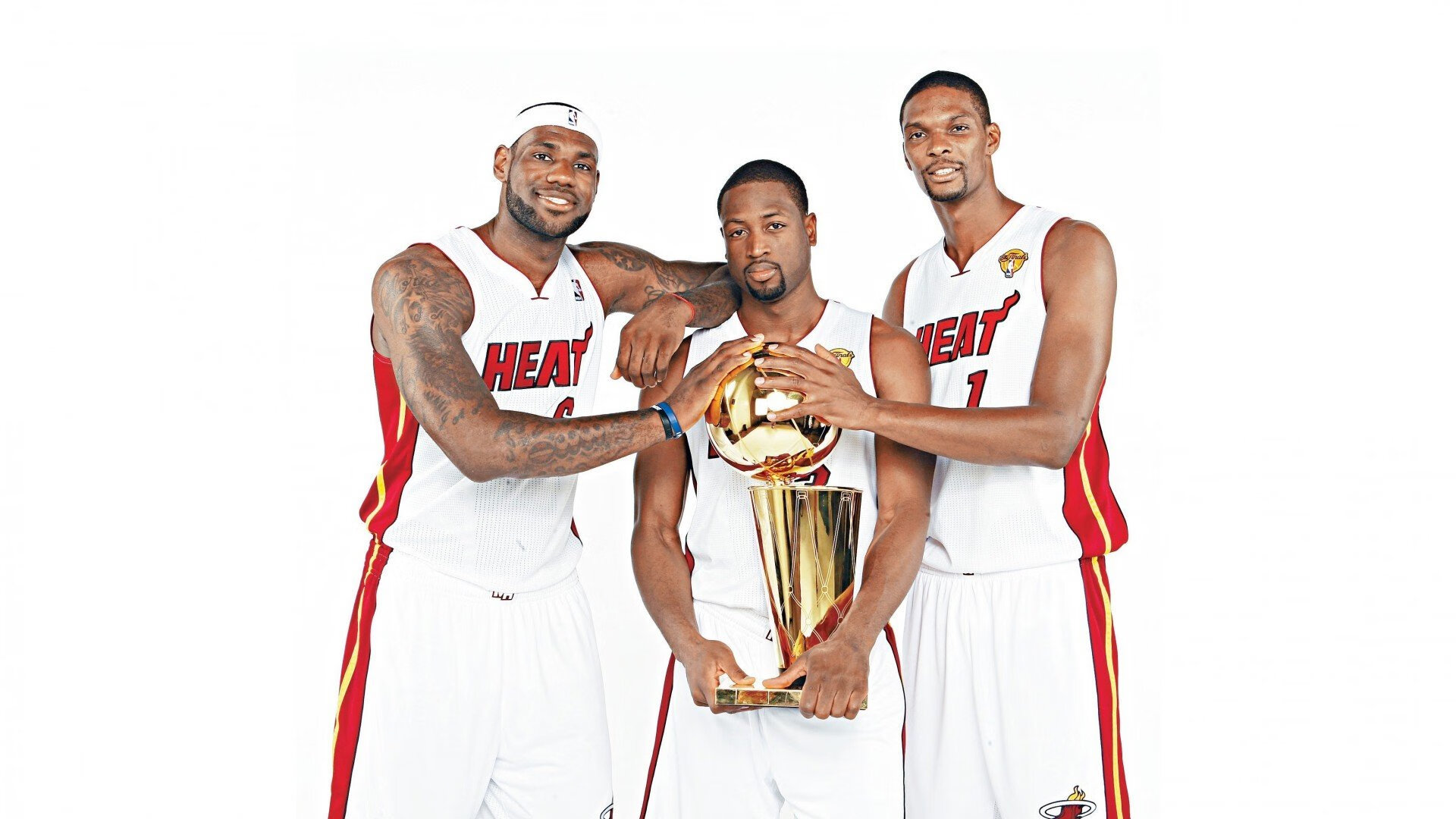 NBA常规赛历史之夜 卢卡东契奇单场60分20篮板10助攻创三双神迹